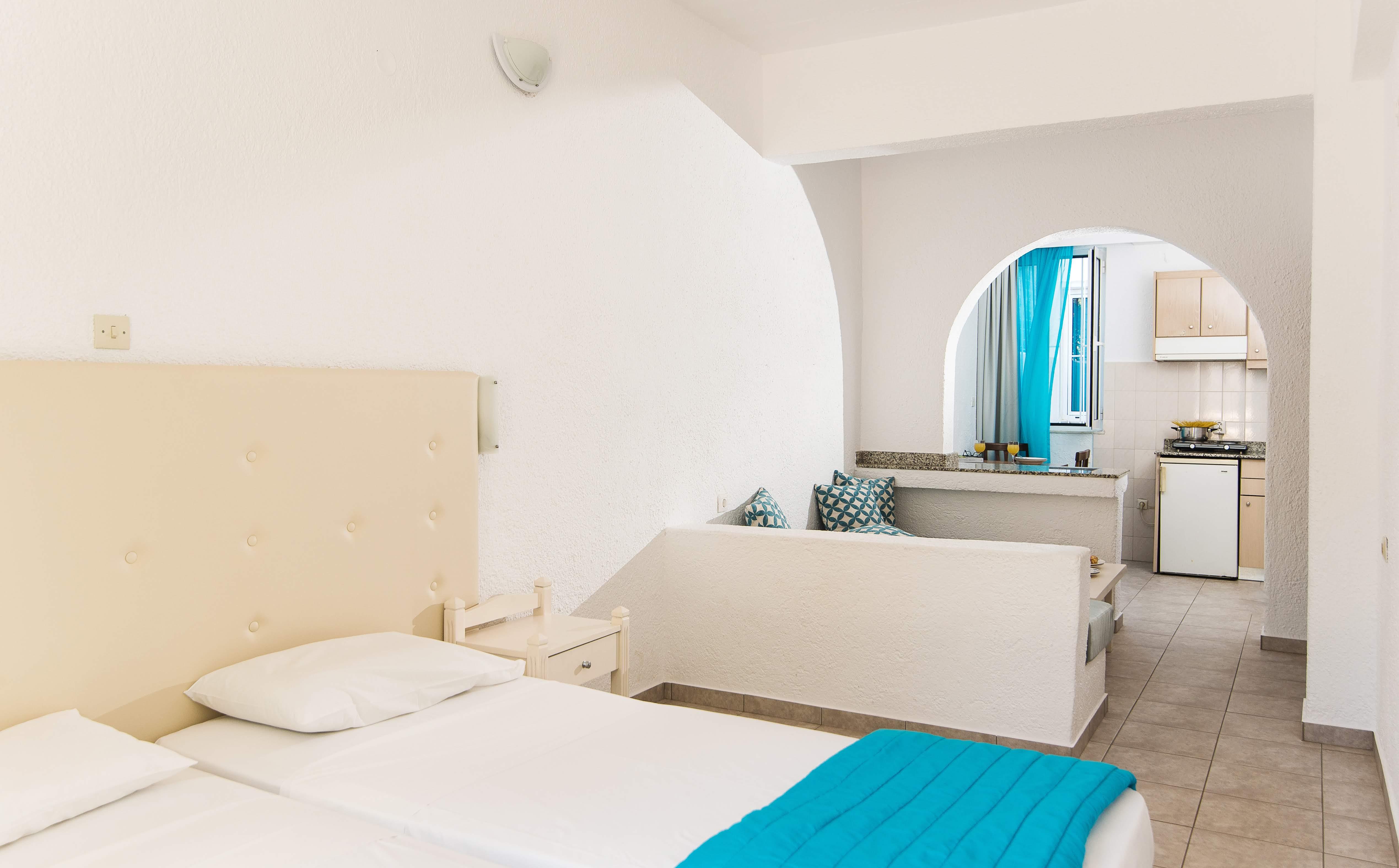 Ibiscus Hotel Malia ภายนอก รูปภาพ