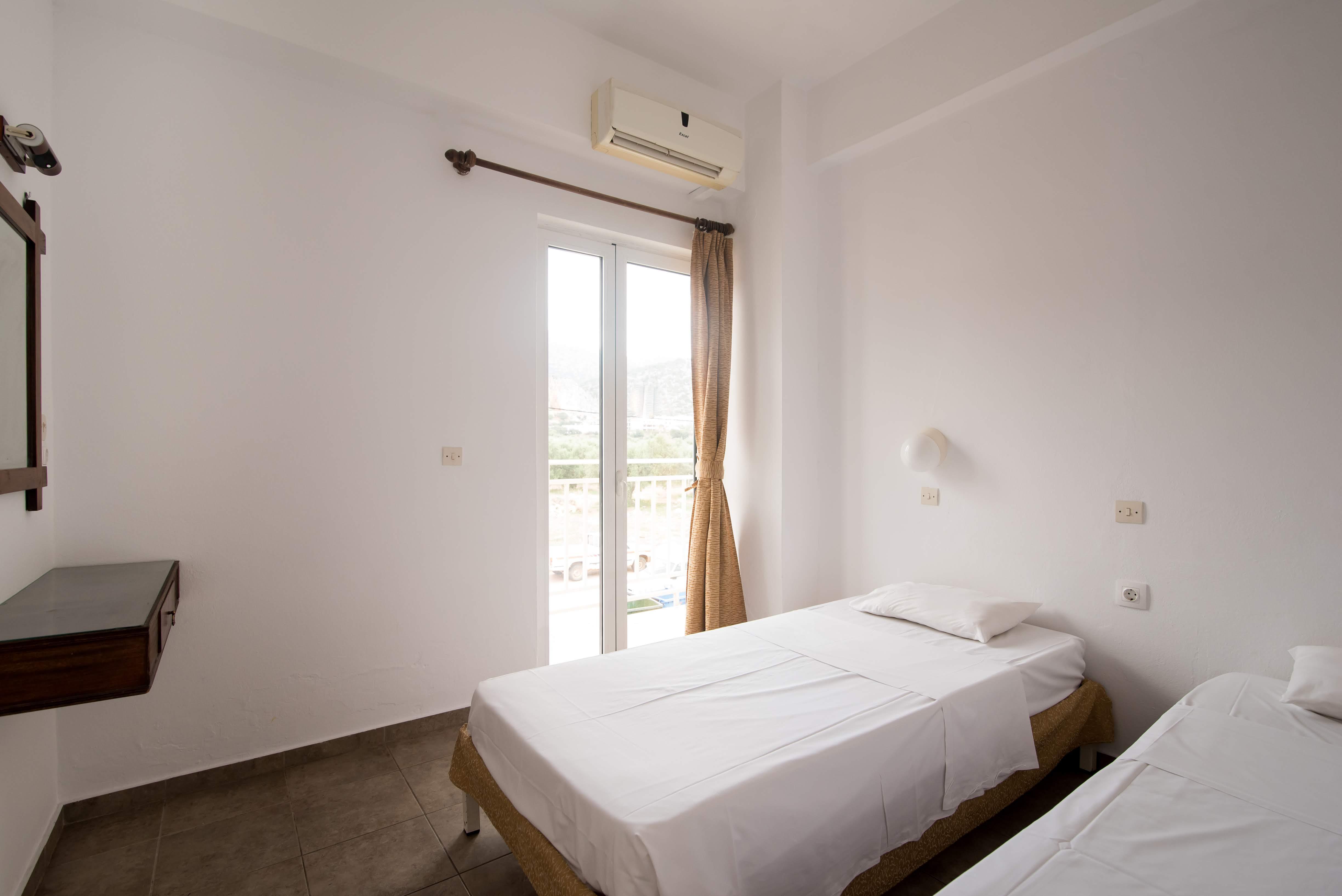 Ibiscus Hotel Malia ภายนอก รูปภาพ