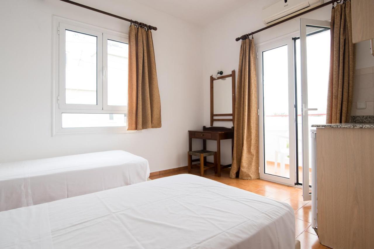 Ibiscus Hotel Malia ภายนอก รูปภาพ