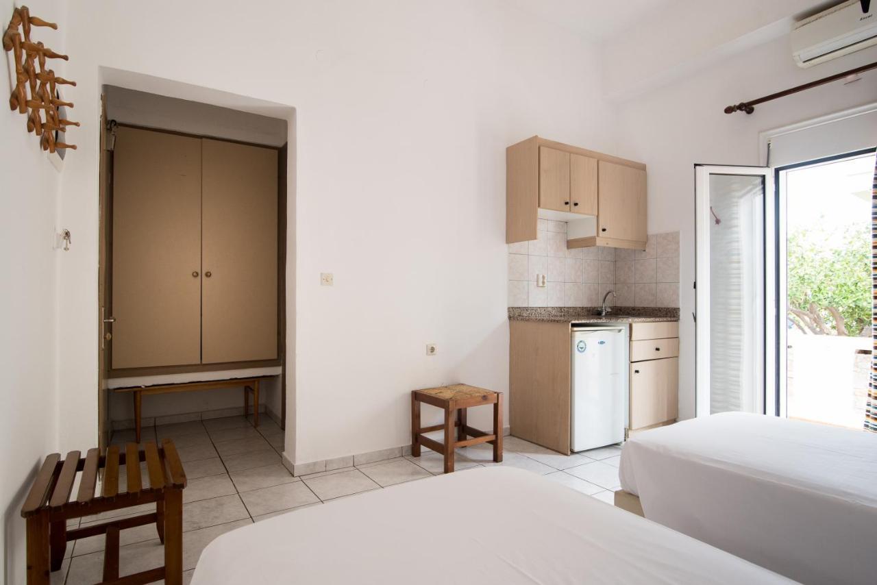 Ibiscus Hotel Malia ภายนอก รูปภาพ